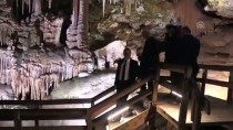 Gümüşhane'deki Karaca Mağarası'nda Ziyaretçi Sayısı 120 Bini Geçti Haberi