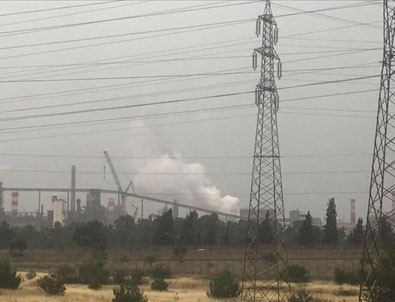 Hatay'da demir çelik fabrikasında yangın