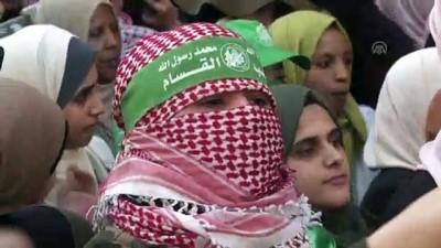 Hamas Kuruluşunun 32. Yıl Dönümünü Kutluyor
