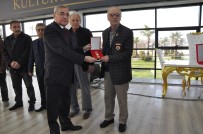 HÜSEYIN AKSOY - Kandıralı Kıbrıs Gazilerine Övünç Madalyası Tevcih Edildi