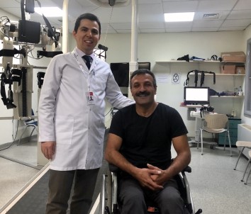 (Özel) Omurilik Felci Geçiren Terör Mağduru Adam Robotik Cihaz İle Ayağa Kalktı