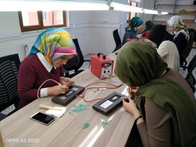 Sason'da Gümüş İşlemeciliği Kadınların Yeni Gelir Kapısı Oldu