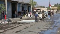 BOMBALI ARAÇ - Tel Abyad'da Siviller Dükkan Ve Evlerini Tamir Etti