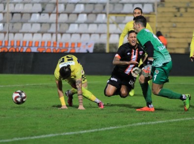 TFF 1. Lig Açıklaması Adanaspor Açıklaması 1 - Menemenspor Açıklaması 3