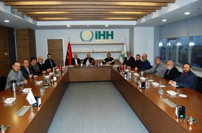 Türk Kızılay Bursa Ve İHH'dan İyilik Yolunda Güç Birliği