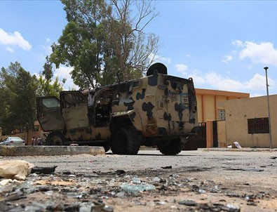 UMH güçleri Trablus'un güneyindeki Hafter mevzilerini hedef aldı