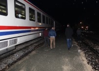 Elazığ'da Duran 104 Yolculu Tren 10 Saat Sonra Hareket Etti