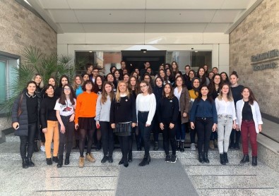 QR Kod Projesi İle Öldürülen Kadınlara Dikkat Çektiler