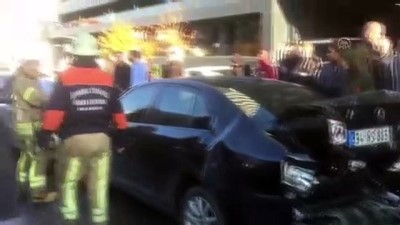 Ümraniye'deki Zincirleme Trafik Kazasında 3 Kişi Yaralandı