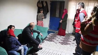 Ağrı'da İhtiyaç Sahipleri 'Kara Kış'ta Türk Kızılay Yardımlarıyla Isınıyor