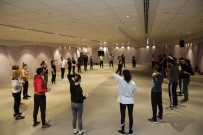 ŞEHİR TİYATROSU - Antalya Şehir Tiyatroları 26 Ocak'ta 'Perde' Diyecek