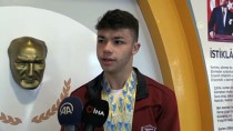 HALTER ŞAMPİYONASI - Avrupa Şampiyonu Milli Halterci Hakan Şükrü Kurnaz, Okulunda Coşkuyla Karşılandı