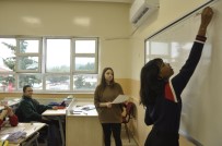 İLKÖĞRETİM OKULU - Cemil Alevli Koleji Toplum Hizmeti Projesi 3 Yaşında