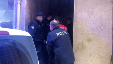 Cinayet İşledi Evine Gitti