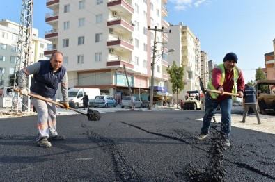 Erdemli'de Asfalt Çalışmaları Devam Ediyor