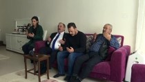 BAŞSAĞLIĞI - Hayatını Kaybeden İlkokul Öğrencisi Mert'in Ailesine İYİ Parti'den Taziye Ziyareti