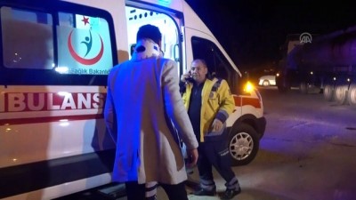 Kırıkkale'de Polis Aracı İle Otomobil Çarpıştı Açıklaması 2'Si Polis 3 Yaralı