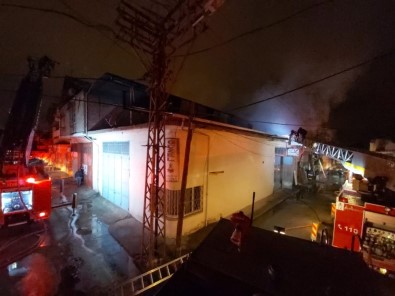 Malatya'da İş Yeri Yangını Korkuttu