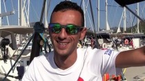 DÜNYA TURU - Tek Koluyla Şampiyonluklara Yelken Açıyor