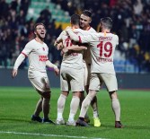 KADıOĞLU - Galatasaray 4 Golle Turladı