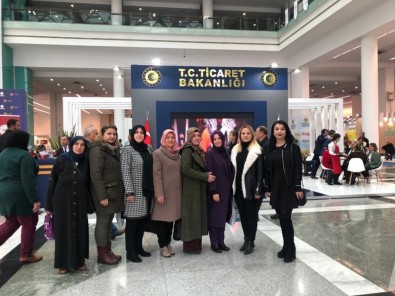Gedizli Kadın Girişimciler Türkiye Kooperatifler Fuarı'na Katıldı