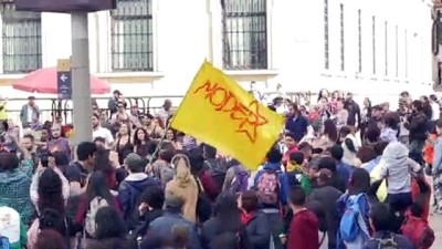 Kolombiya'da Hükümet Karşıtı Gösteriler Sürüyor