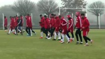 RıZA ÇALıMBAY - Lider Sivasspor Kupa Maçına Hazır