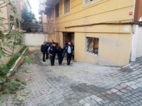 HIRSIZLIK ŞEBEKESİ - 'Nakliyeciyiz' Diyerek Piyasadan Milyonluk Vurgun Yapan Şebeke, Polise Yakalandı