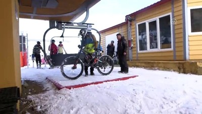 Palandöken'de Kar Üstünde Bisiklet Heyecanı