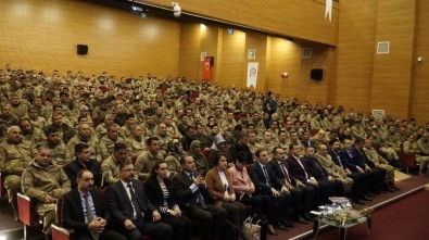Siirt'te Güvenlik Korucularına Hizmet İçi Seminer Eğitimi Verildi