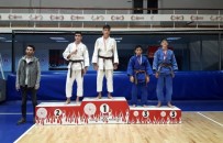ZILAN - Yunusemreli Judocular Madalyaları Topladı