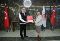 TİCARET BAKANLIĞI - Bakan Pekcan'dan Rekor Uyuşturucu Ele Geçiren 'KİM' Ekibine Ödül