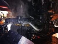 KıŞLA - Erciş'te Koyun Yüklü Kamyon Da Yangın Çıktı