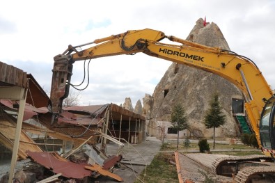 Kapadokya'da 240 Kaçak Yapı Yıkıldı
