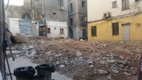 TARİHİ BİNA - (Özel) Beyoğlu'nda Tarihi Bina Tamamen Yıkıldı