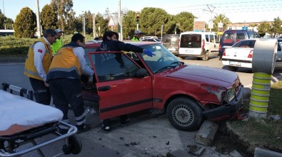 Samsun'da Otomobiller Çarpıştı Açıklaması 1 Yaralı