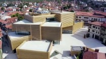 MEDENİYETLER KOROSU - Eskişehir'in 'Ödüllü' Modern Müzesi Ziyaretçi Akınına Uğruyor