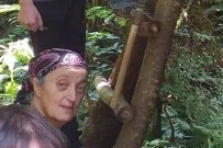 NECATI YıLMAZ - Rize'de Kestikleri Ağaç Üzerlerine Devrilen Çift Öldü