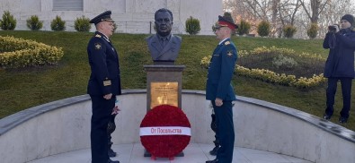 Rus Büyükelçi Andrey Karlov Ankara'da Anıldı