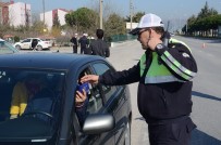 ELEKTRONİK SİGARA - 327 Aranan Şahıs Yakalandı, 140 Silah Ve 20 Milyonluk Kaçak Mal Ele Geçirildi