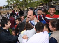 DÜNYA ENGELLILER GÜNÜ - Başkan Altay Açıklaması 'Sevgi Varsa Engel Yoktur'