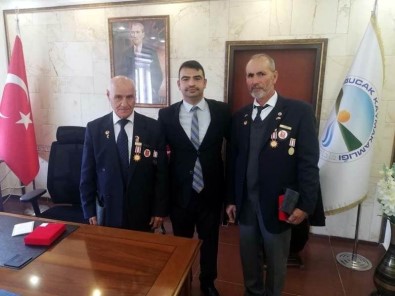 Derebucak'ta Kıbrıs Gazilerine Madalya