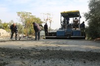 KARGıPıNARı - Erdemi'de Beton Yol Çalışmaları Sürüyor