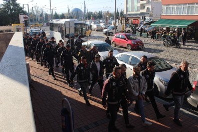 FETÖ'den Gözaltına Alınan 18 Eski Polis Akademisi Ve Polis Koleji Öğrencisi Adliyede
