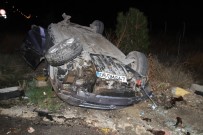 Isparta'da Takla Atan Otomobil Yaklaşık 100 Metre Sürüklenerek Ters Döndü Açıklaması 2 Yaralı