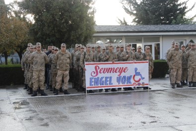 Jandarmadan Engellilere Etkinlik