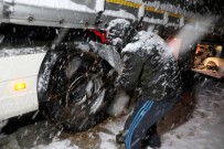 SÜRGÜN - Kar Yağışı Ve Tipi Kop Dağı Geçidi'nde Ulaşımın Aksamasına Neden Oldu