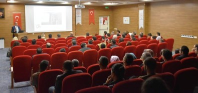 Mardin'de Doktorlara Hepatit Ve HIV/AIDS Bilgilendirme Toplantısı