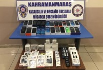 YUNUS EMRE - Seyyar Satıcıdan 90 Bin Liralık Kaçak Telefon Çıktı