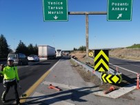 HÜSEYIN AYDıN - Tarsus'ta Trafik Kazası Açıklaması 1 Ölü, 2 Yaralı